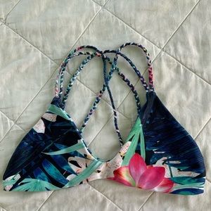 STONE FOX BIKINI TOP